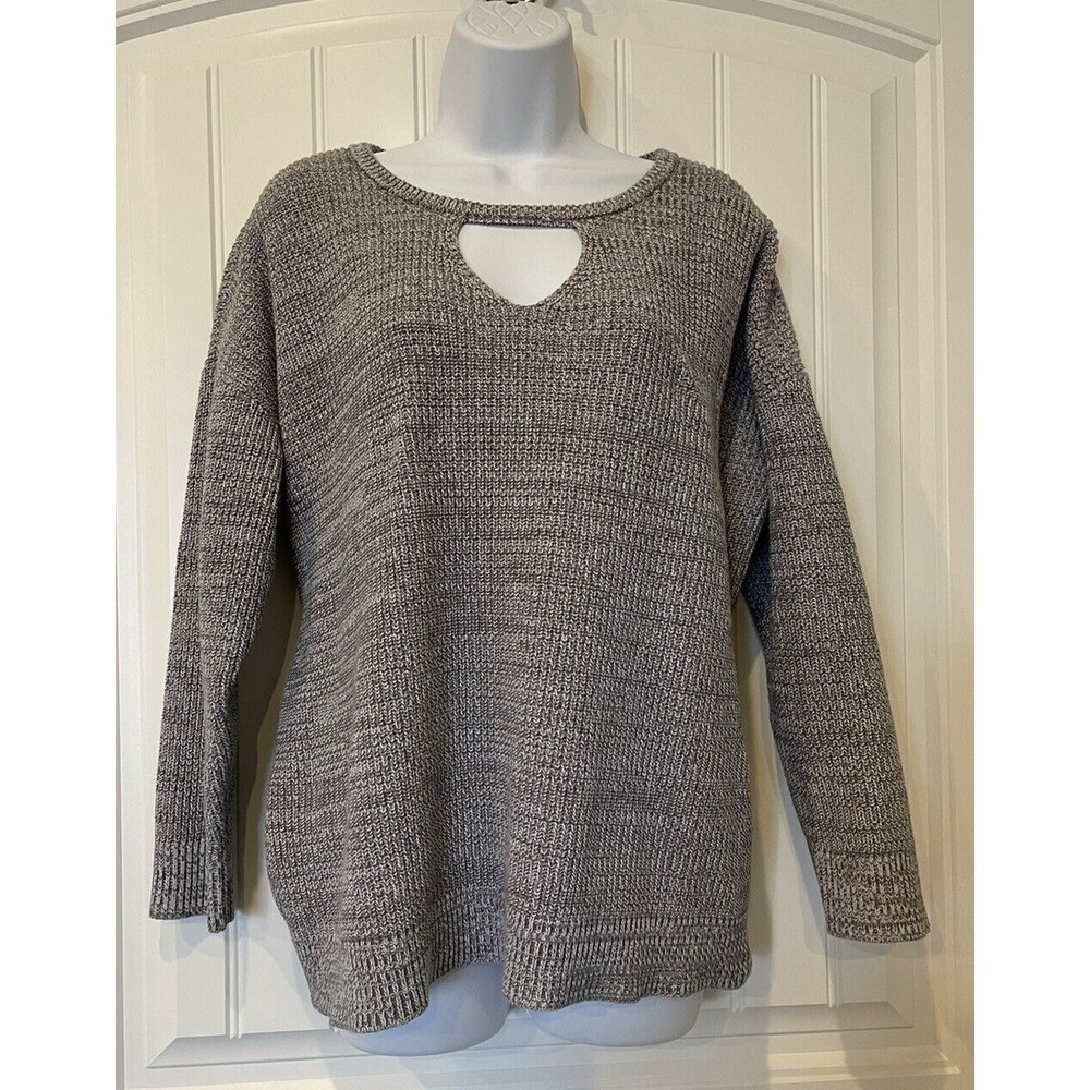 TORRID Womens Sweater Gray Knit Key Hole Neck Long Sleeve Size 2 (2X) Pullover